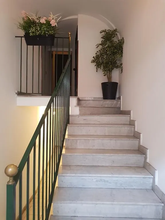 Caronda Apartments Katánie